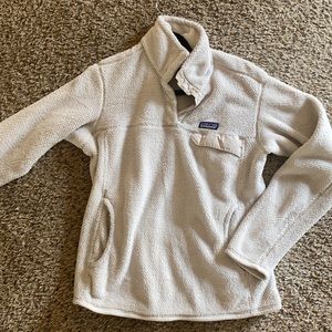 Patagonia pull over sweater